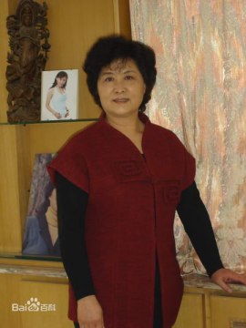 Лэй Жуйцинь